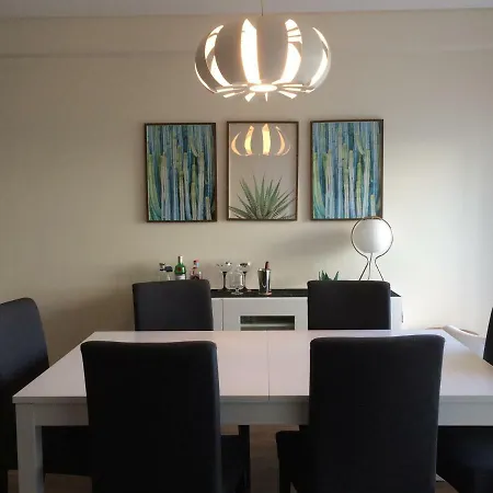 Beach House Sesimbra
